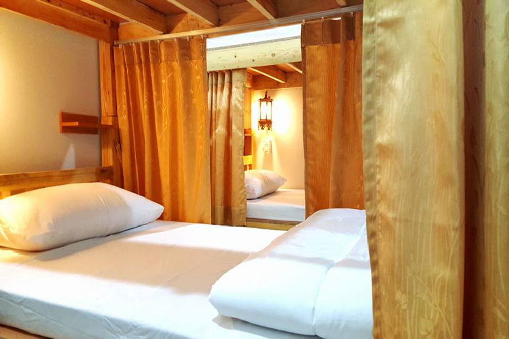 The Sun Hostel Csiangmaj Kültér fotó