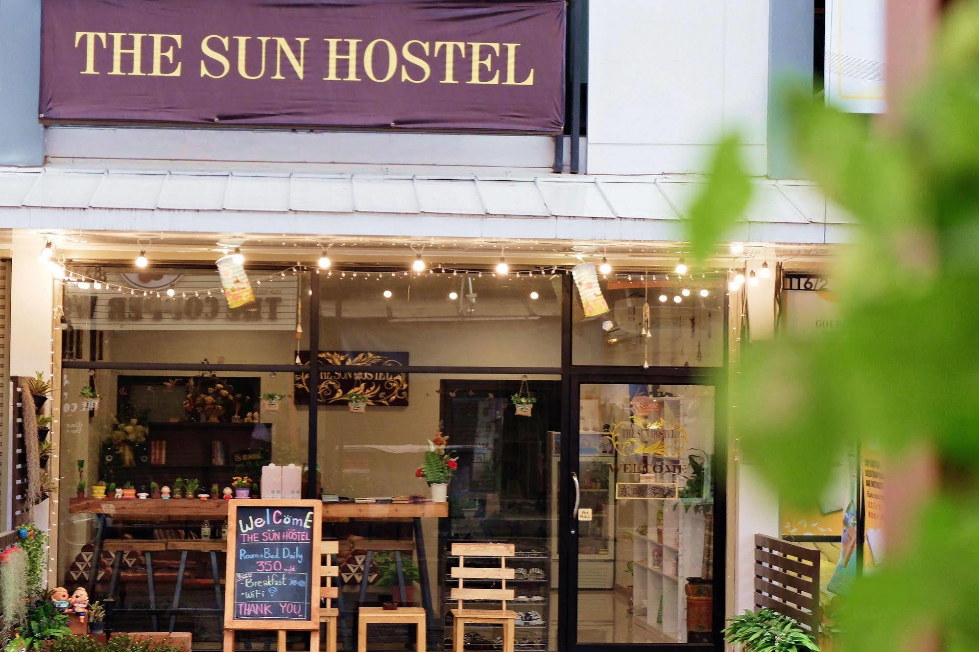 The Sun Hostel Csiangmaj Kültér fotó